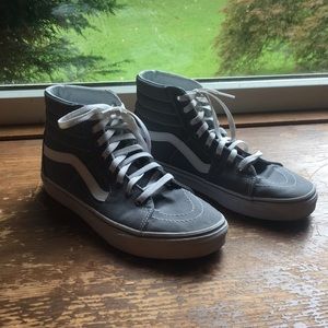 Frost Grey Canvas SK8-HI Vans (women’s)